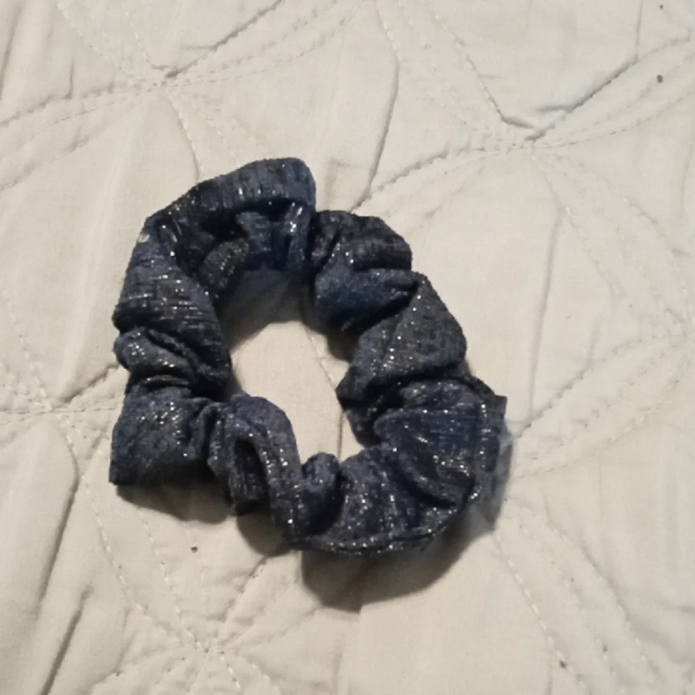 Chanel Blue Glitter Scrunchie unsure of Authenticity new